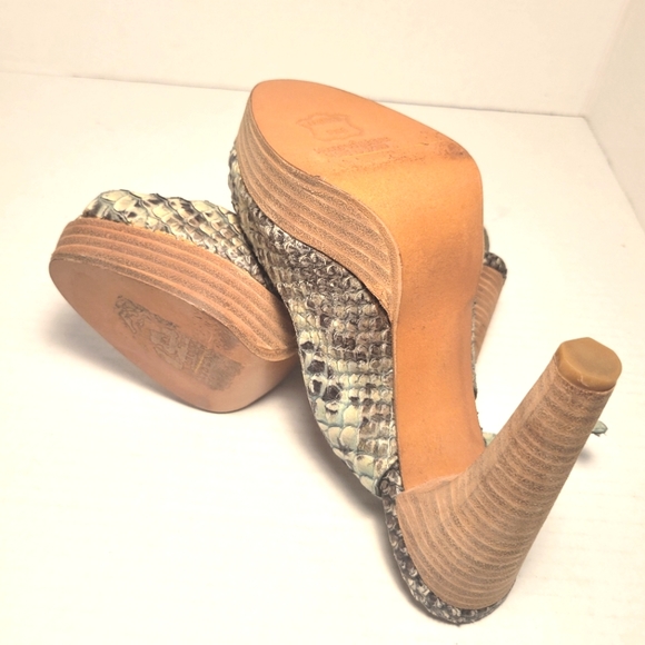 NWOT STUART WEITZMAN Mint Green Snakeskin Peep Toe Heels - Picture 10 of 15